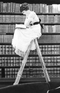 woman_reading2